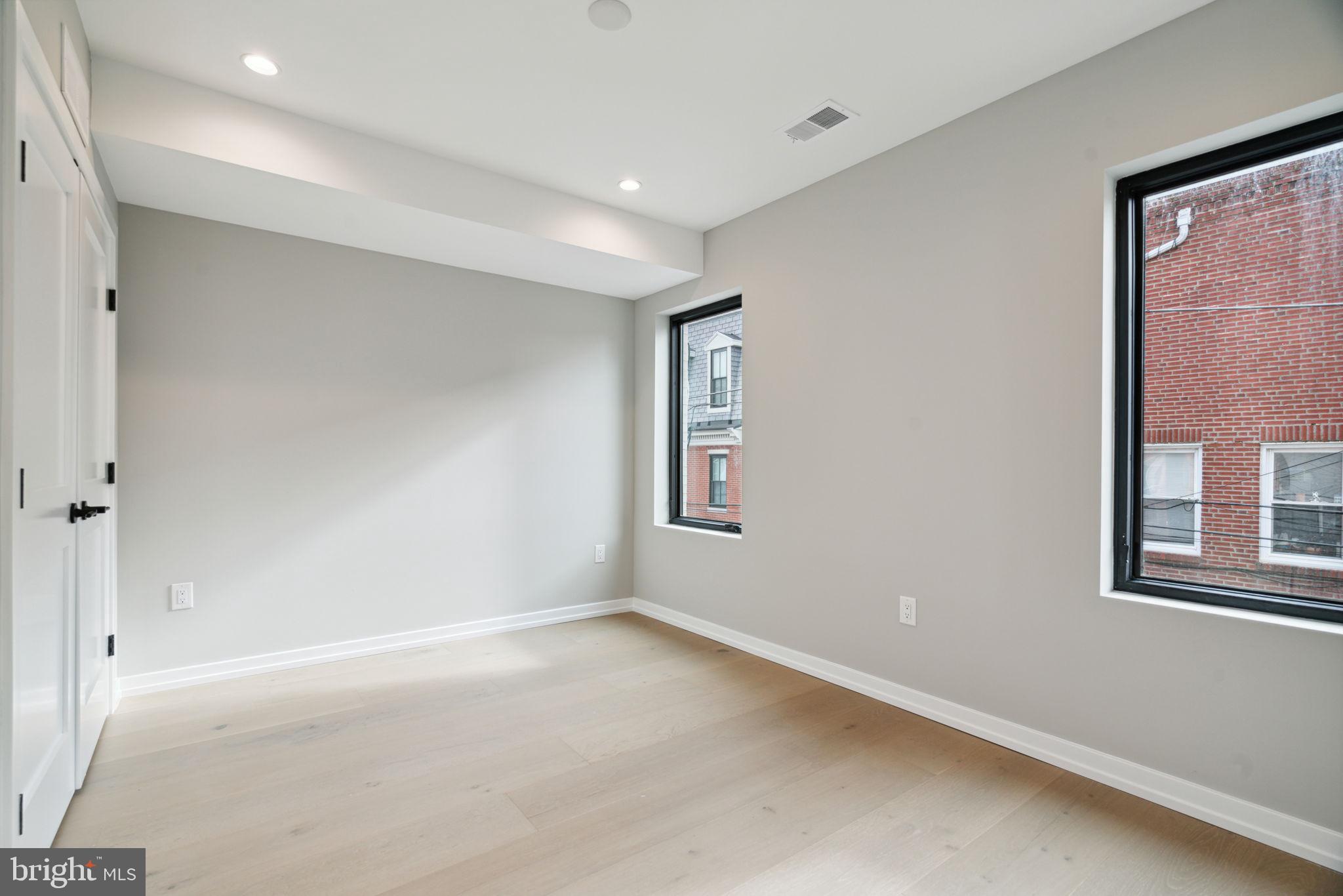 2249 Pemberton Street Philadelphia, PA 19146 - Photo 22 of 42