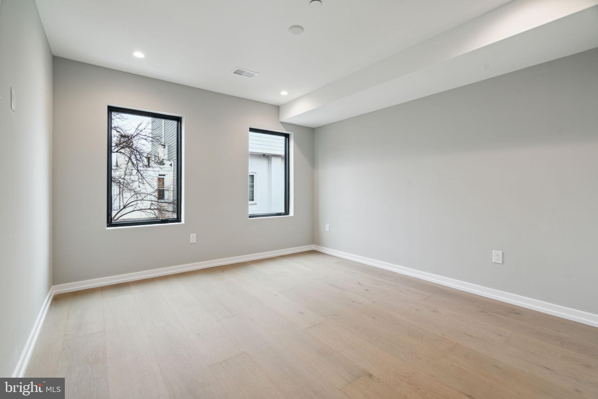 2249 Pemberton Street Philadelphia, PA 19146 - Photo 25 of 42