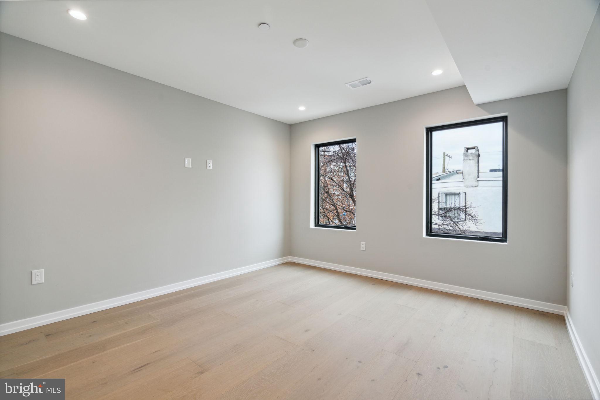 2249 Pemberton Street Philadelphia, PA 19146 - Photo 26 of 42