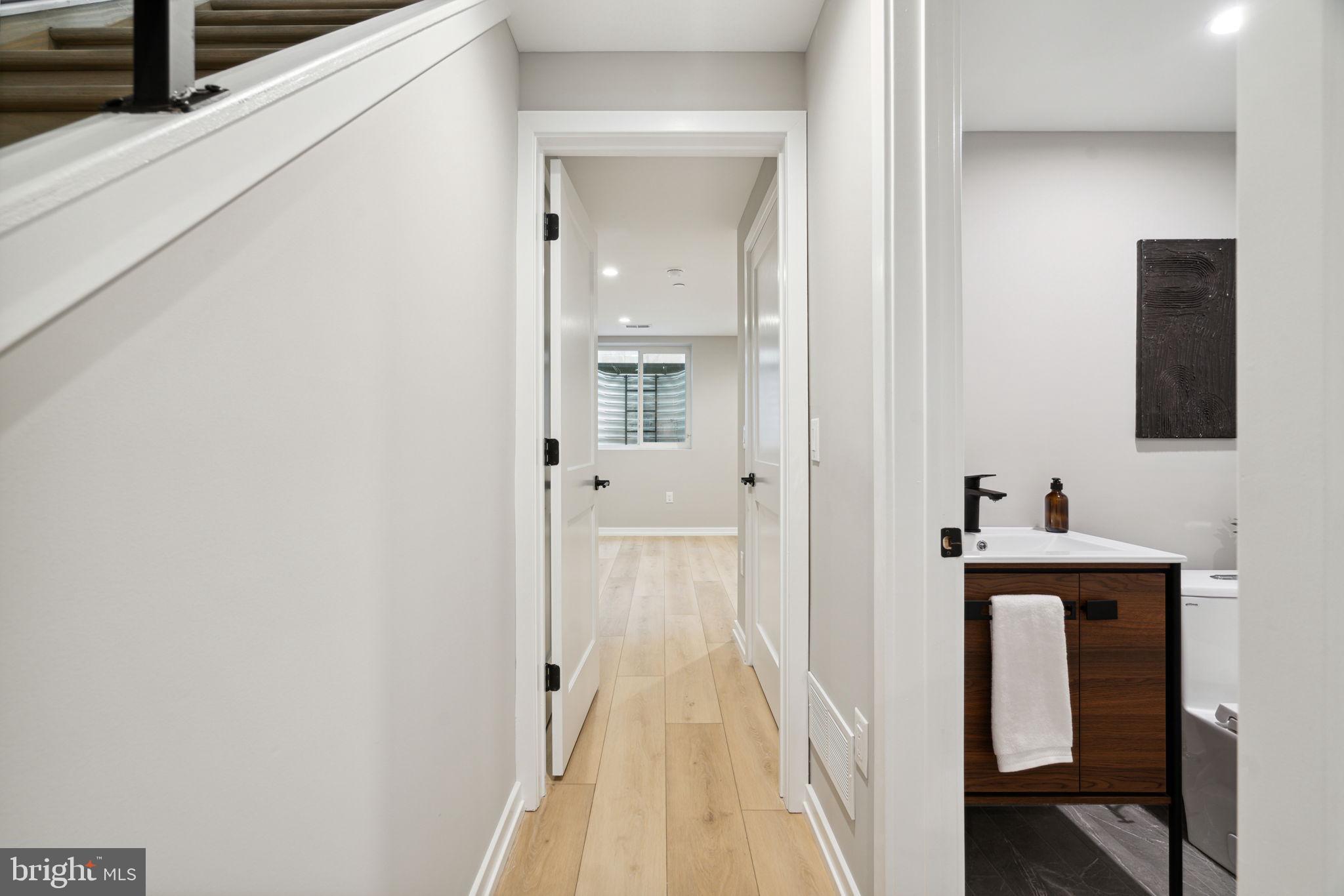 2249 Pemberton Street Philadelphia, PA 19146 - Photo 35 of 42