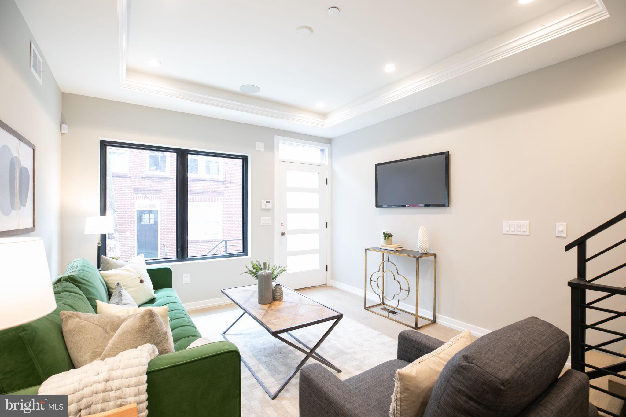 2249 Pemberton Street Philadelphia, PA 19146 - Photo 4 of 42