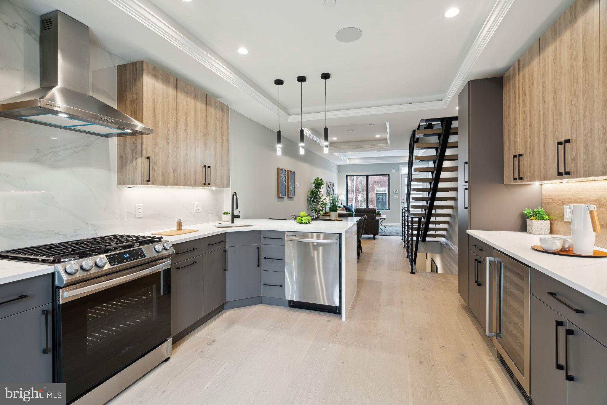 2249 Pemberton Street Philadelphia, PA 19146 - Photo 8 of 42