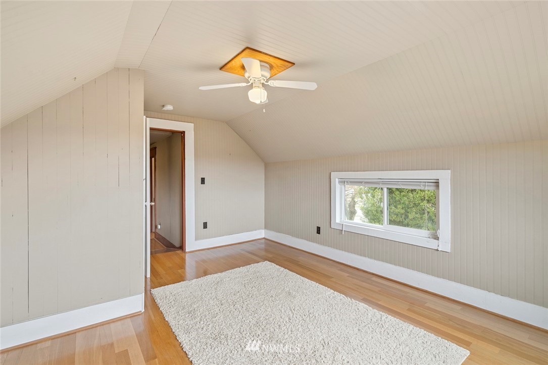 31813 Southeast Issaquah-Fall City Road Fall City, WA 98024 - Photo 25 of 40 Gallery Image 25