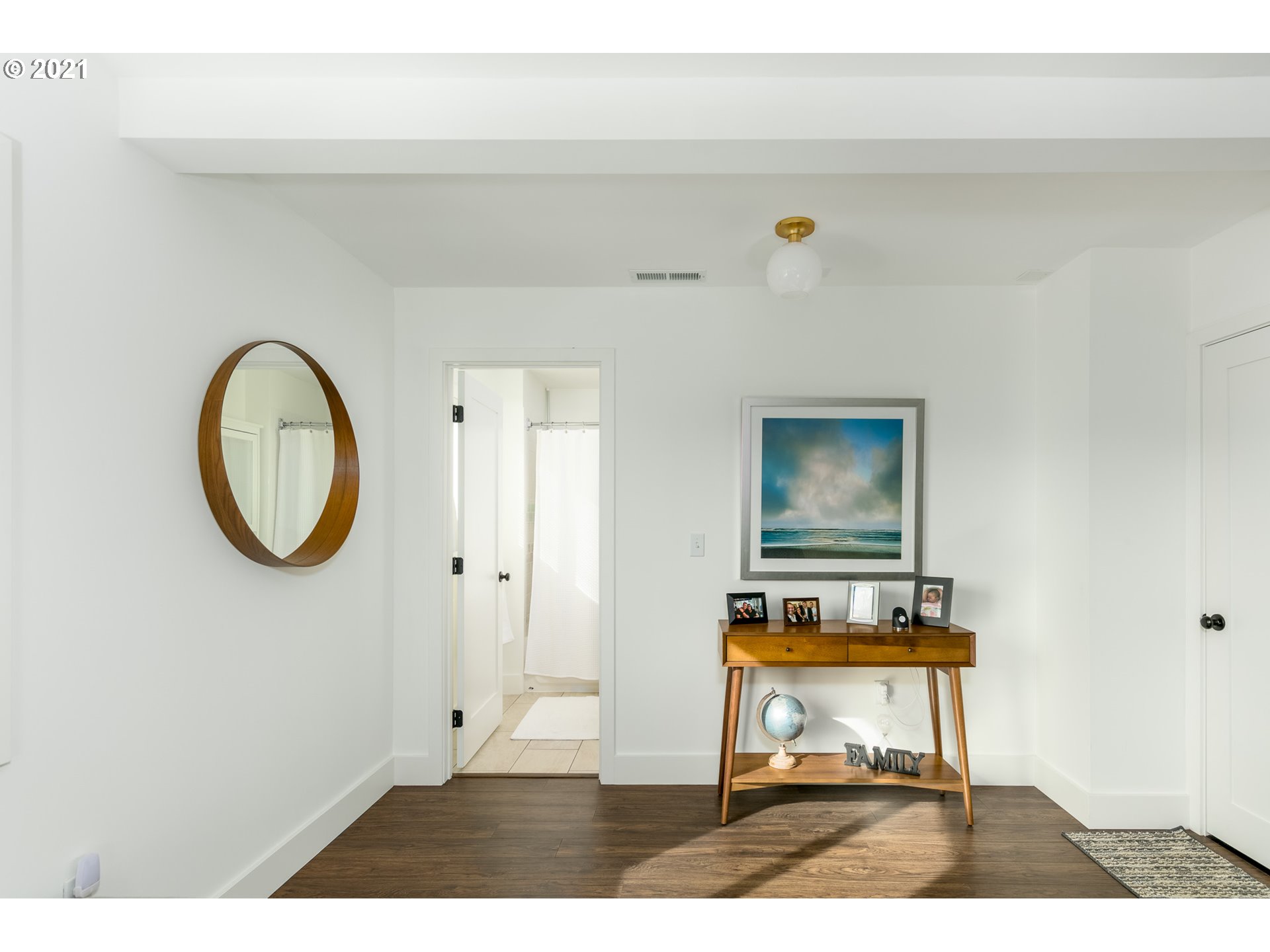 2531 Kingsley Road Hood River, OR 97031 - Photo 12 of 23 Gallery Image 12