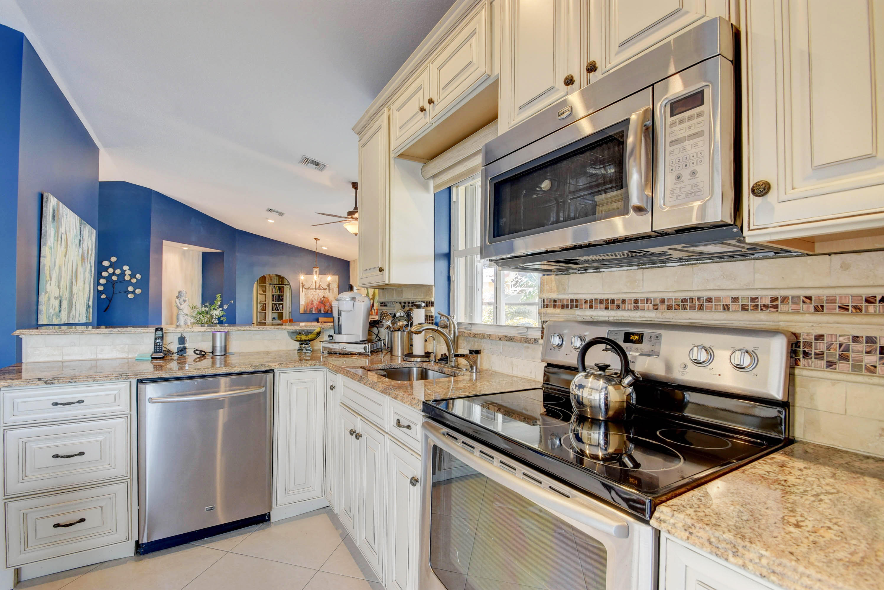 7361 Chorale Road Boynton Beach, FL 33437 - Photo 18 of 44 1 of 51.jpg (21 of 46)