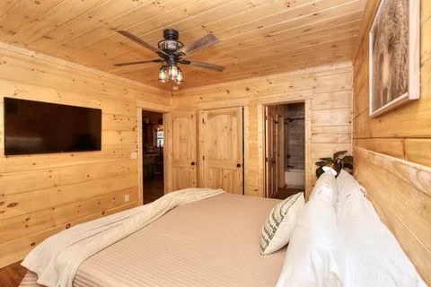 $499,999 | 956 Lemmon Lane, Ellijay, GA 30540