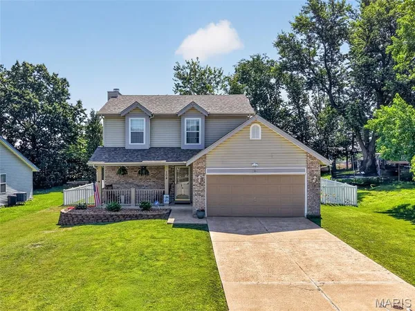 $295,000 | 104 Langtree Drive, Wentzville, MO 63385