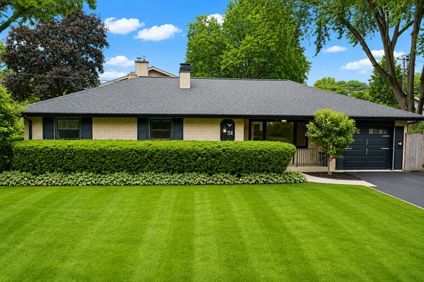 $475,000 | 51 East Heron Drive, Palatine, IL 60067