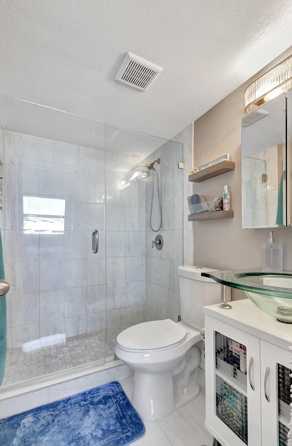 2929 South Ocean Boulevard, Unit 5040 Boca Raton, FL 33432 - Photo 25 of 35 Bath
