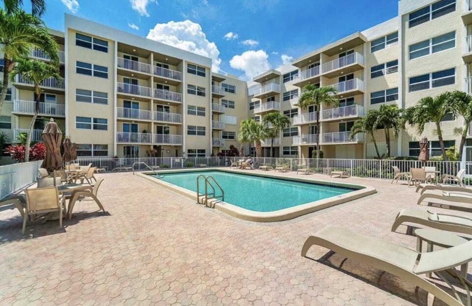 2929 South Ocean Boulevard, Unit 5040 Boca Raton, FL 33432 - Photo 35 of 35 Pool