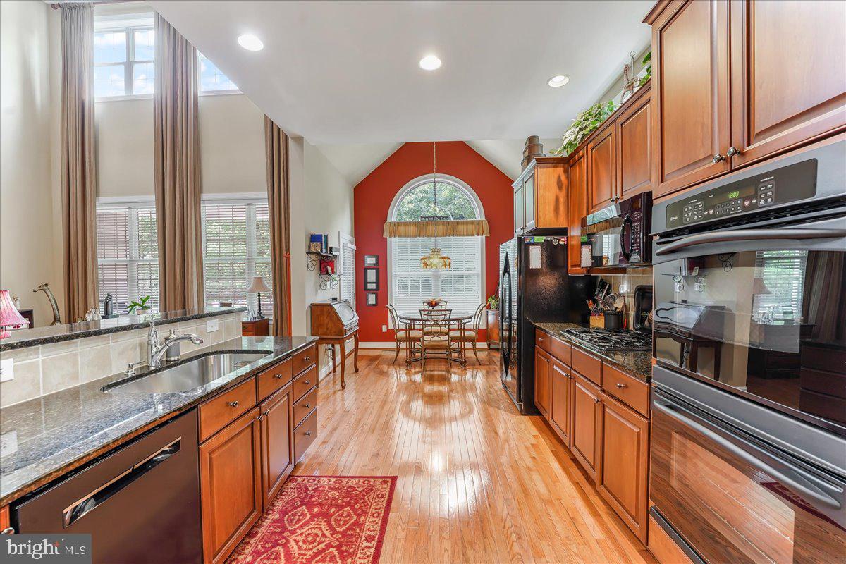 217 Hanover Road Phoenixville, PA 19460 - Photo 11 of 43 Kitchen /Breakfast Area