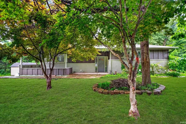 $299,900 | 5453 South Westwood Drive, Knightstown, IN 46148