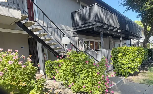 $399,000 | 9085 Alcosta Boulevard, Unit 331, San Ramon, CA 94583