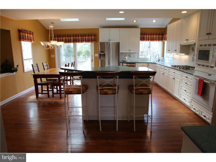 413 Trend Road Yardley, PA 19067 - Photo 8 of 25 Gallery Image 8