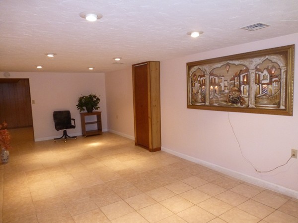 14 Suffolk Road Sharon, MA 02067 - Photo 16 of 25 Gallery Image 16