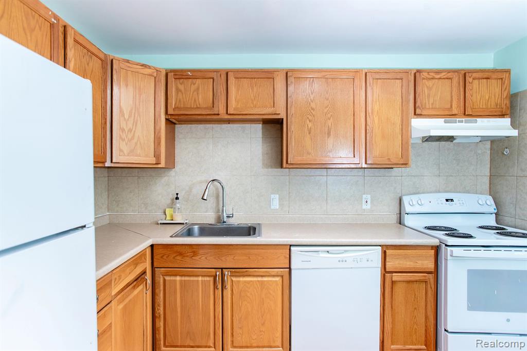 31993 West 12 Mile Road, Unit 109 Farmington, MI 48334 - Photo 7 of 23