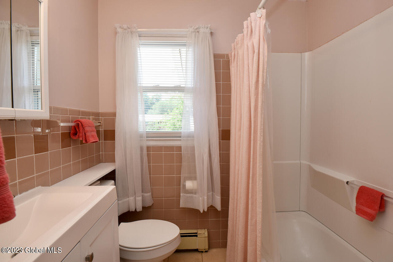 1 Roe Avenue Colonie, NY 12205 - Photo 30 of 53 34