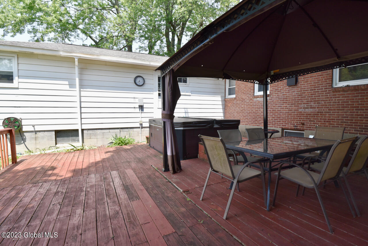 1 Roe Avenue Colonie, NY 12205 - Photo 43 of 53 50