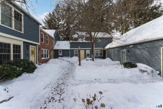 $400,000 | 2 Esterly Farms Road, Unit 2, Madison, CT 06443