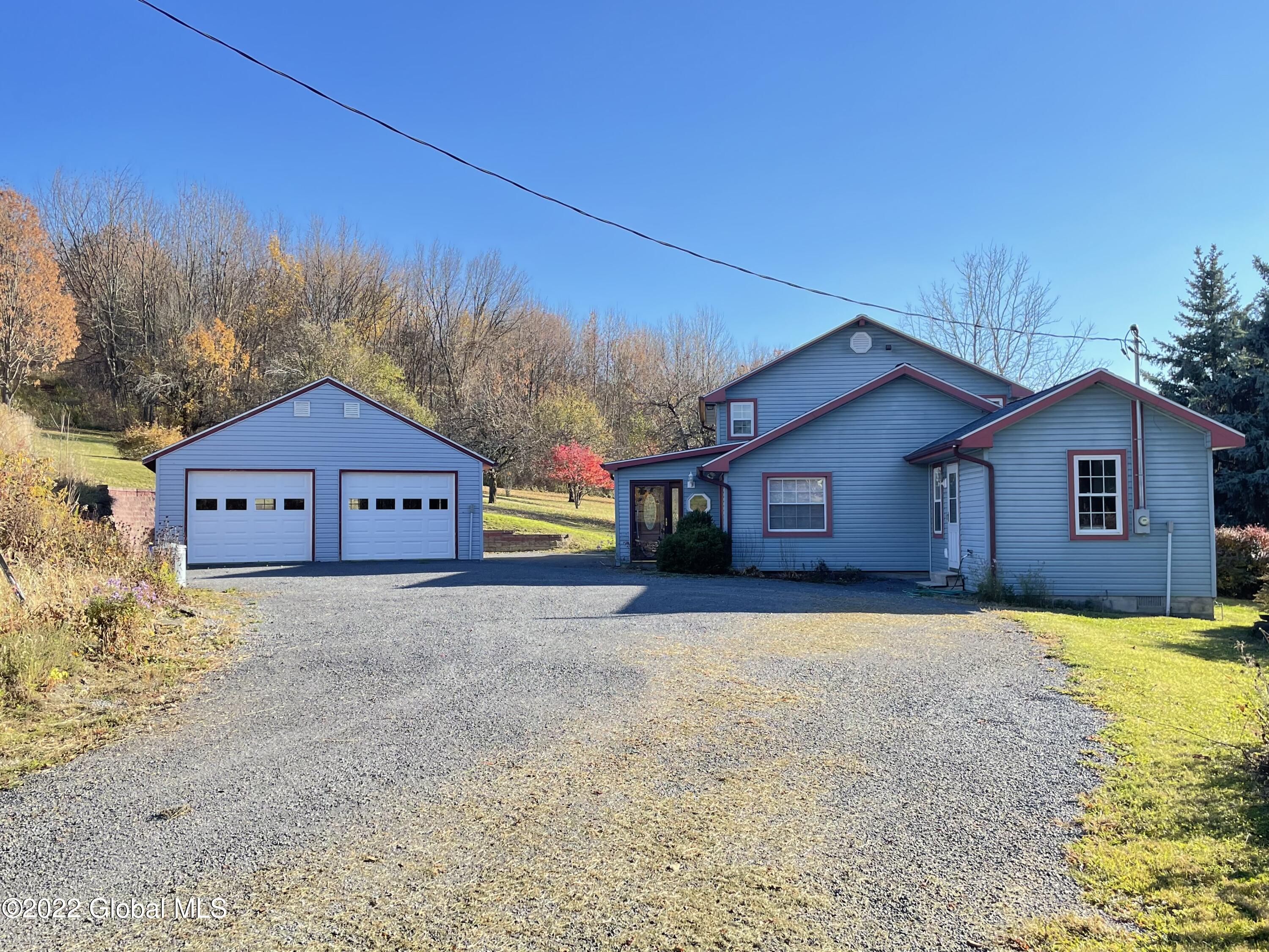 124 Gloria Rich Road Cobleskill, NY 12043 - Photo 5 of 28 Home and Garage