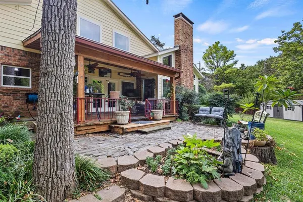 $879,000 | 455 Lakepoint Loop, Pottsboro, TX 75076