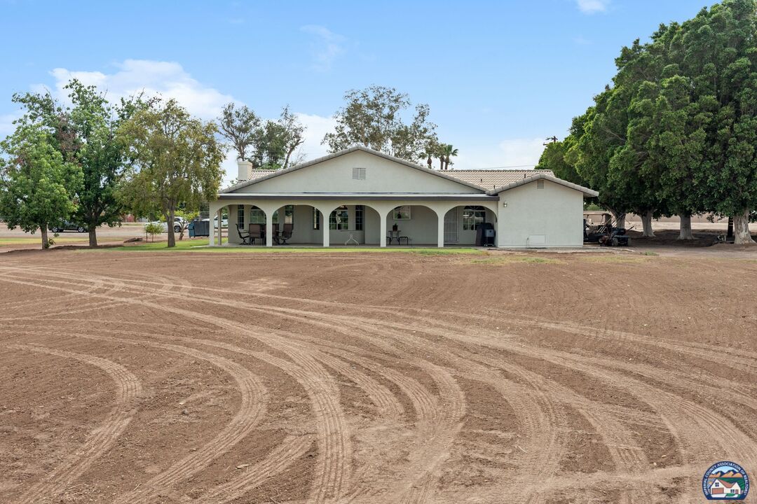 1955 Nichols Road El Centro, CA 92243 - Photo 41 of 71 Gallery Image 41