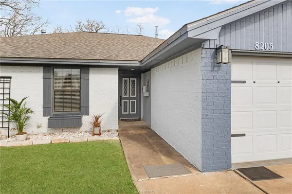$2,500 | 8205 Raintree Drive, College Station, TX 77845