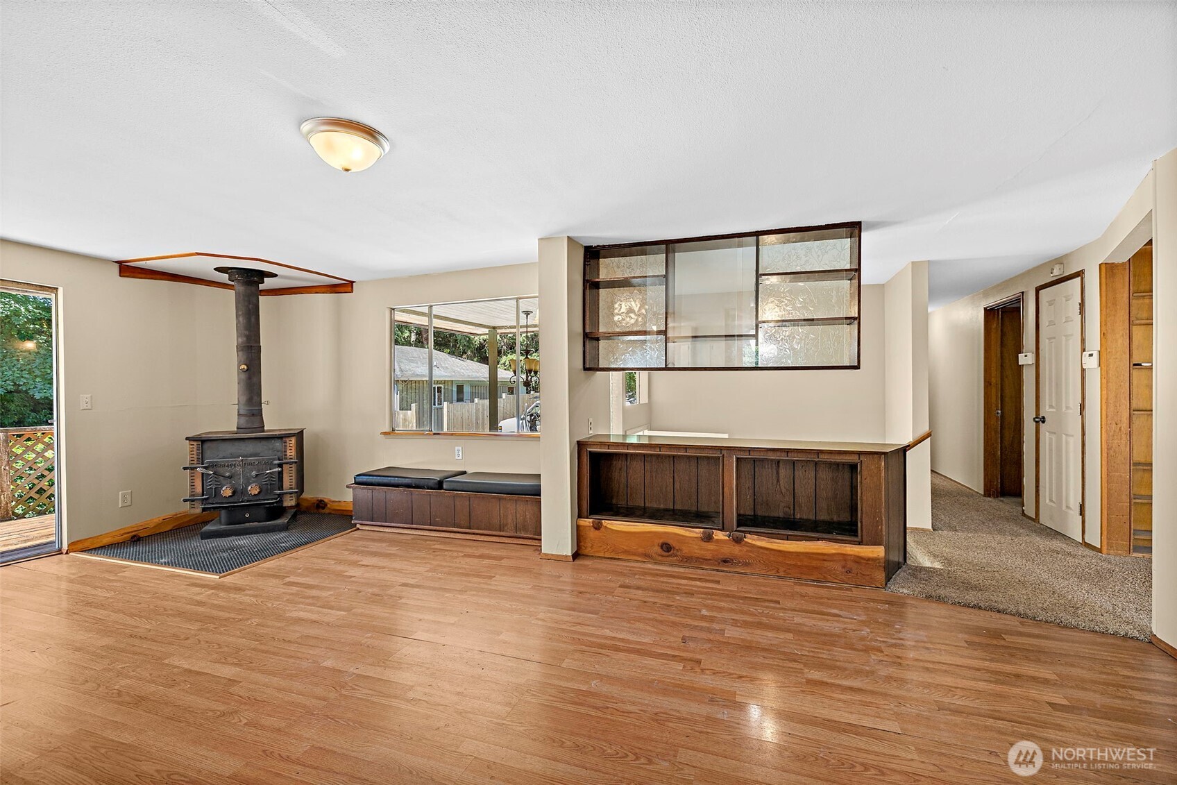17805 Southeast Jones Road Renton, WA 98058 - Photo 12 of 38
