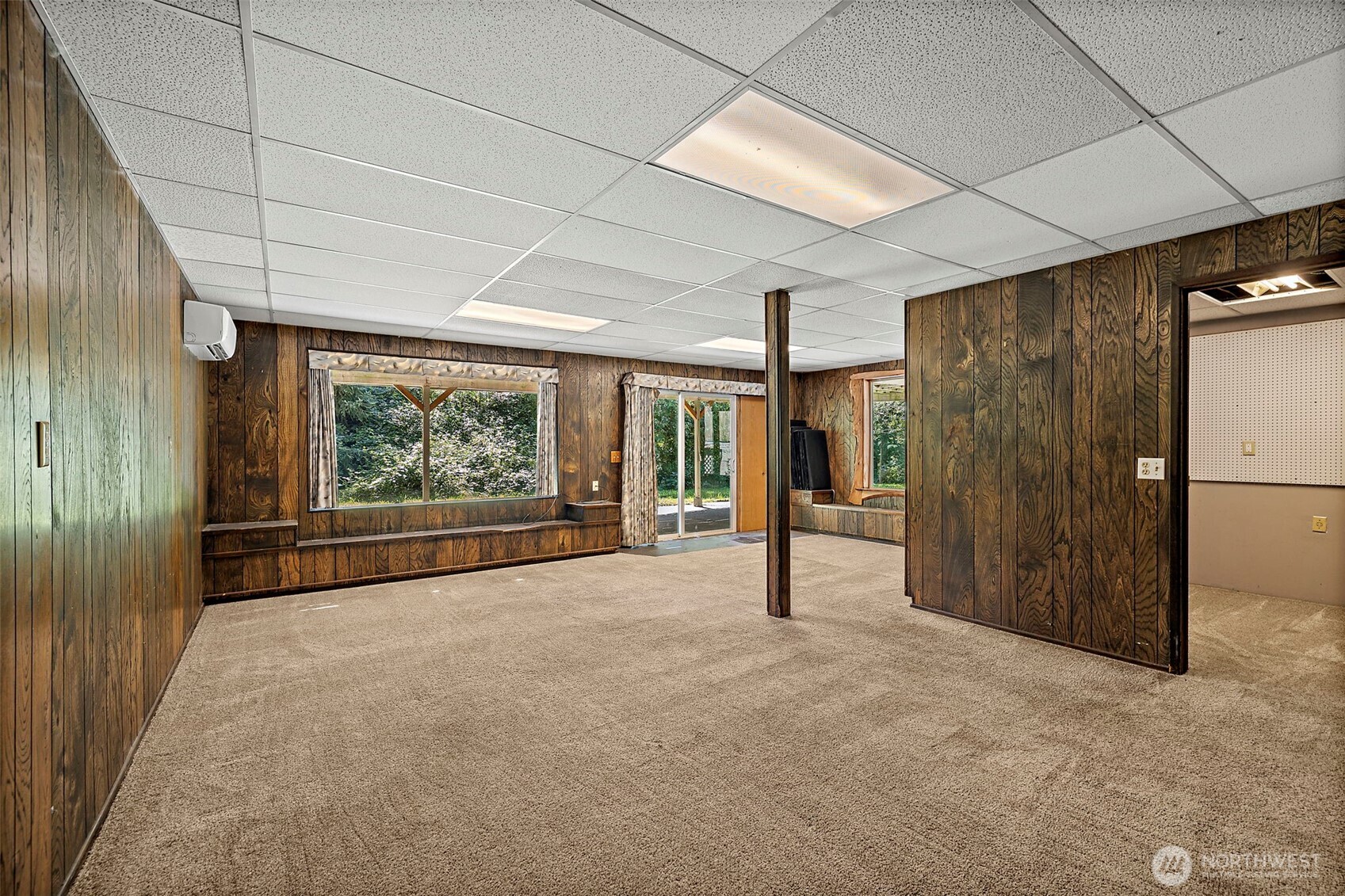 17805 Southeast Jones Road Renton, WA 98058 - Photo 17 of 38