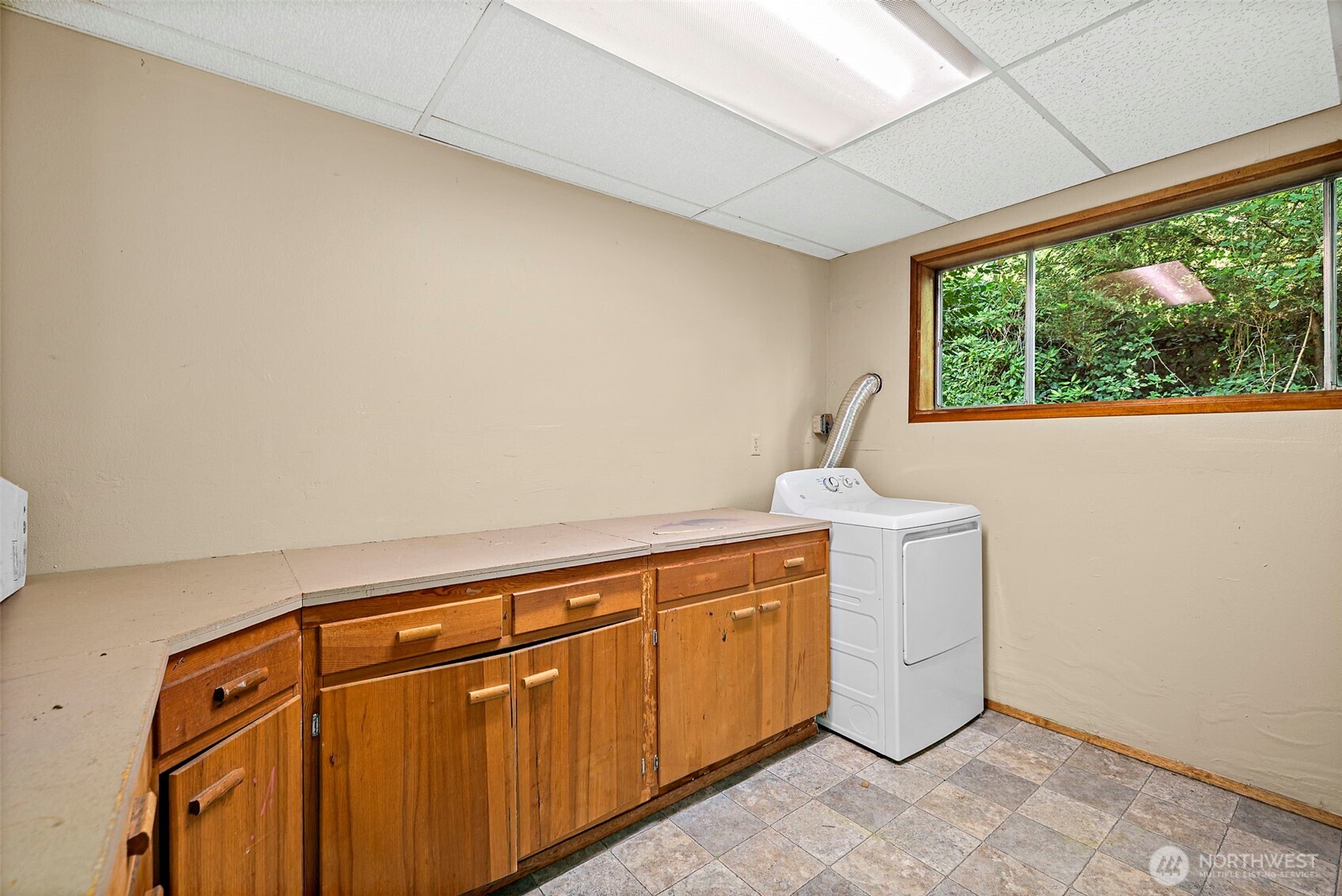 17805 Southeast Jones Road Renton, WA 98058 - Photo 23 of 38