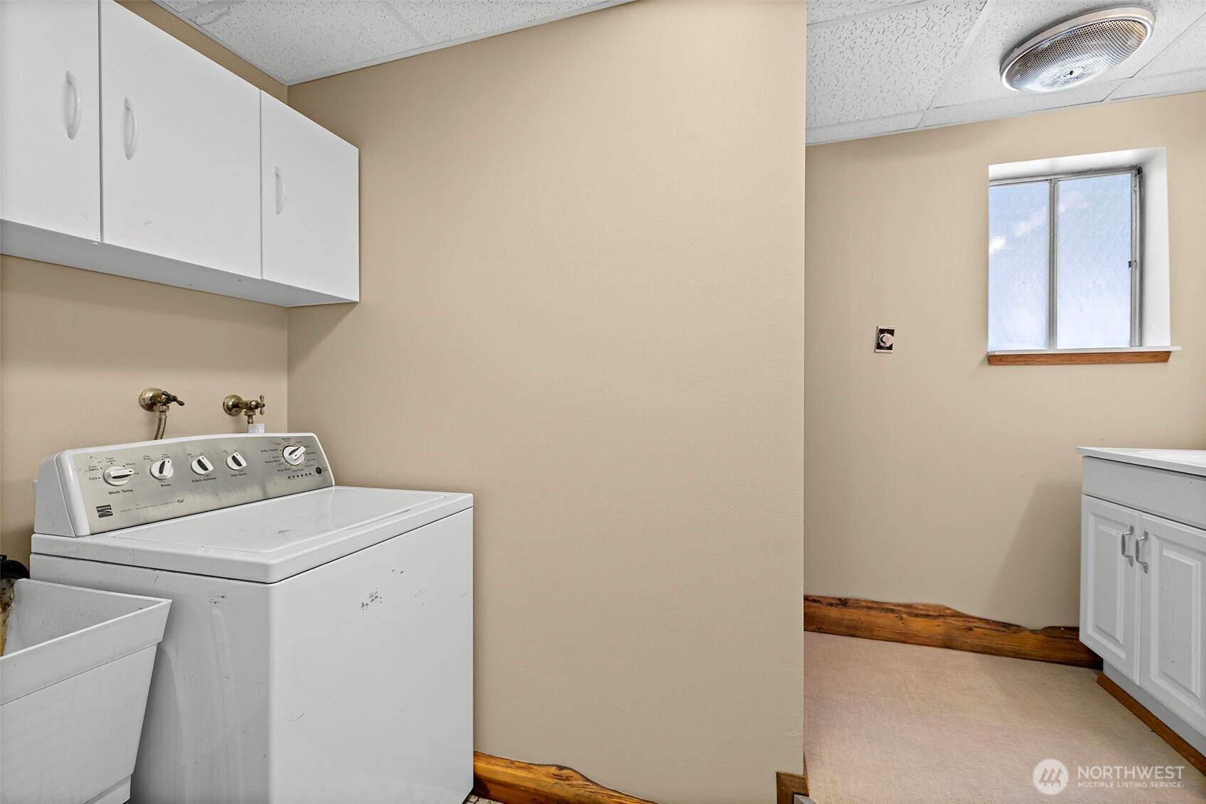17805 Southeast Jones Road Renton, WA 98058 - Photo 24 of 38