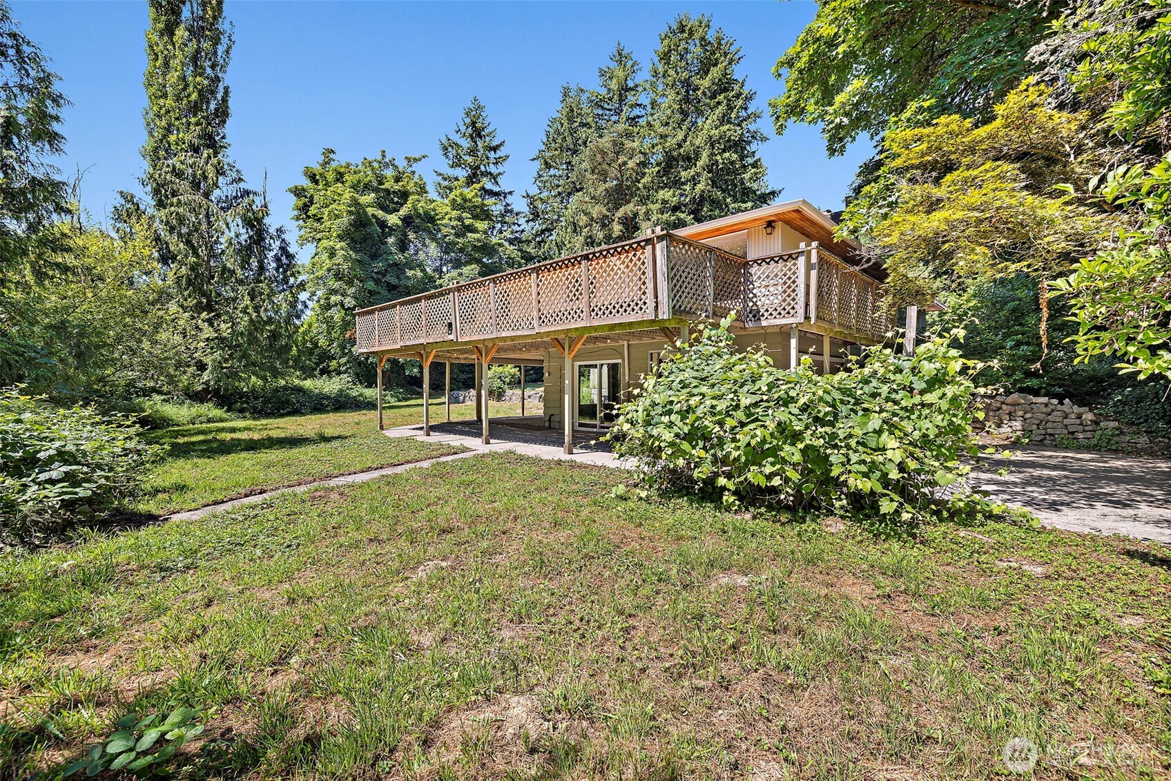 17805 Southeast Jones Road Renton, WA 98058 - Photo 28 of 38