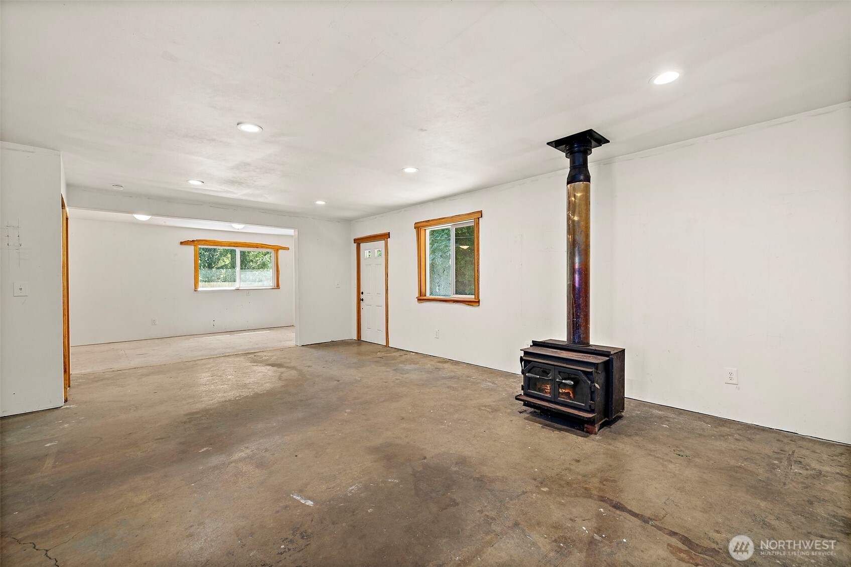 17805 Southeast Jones Road Renton, WA 98058 - Photo 33 of 38