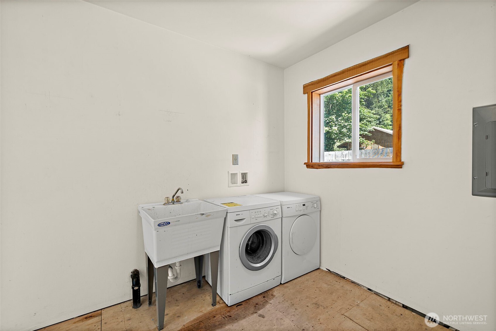 17805 Southeast Jones Road Renton, WA 98058 - Photo 37 of 38