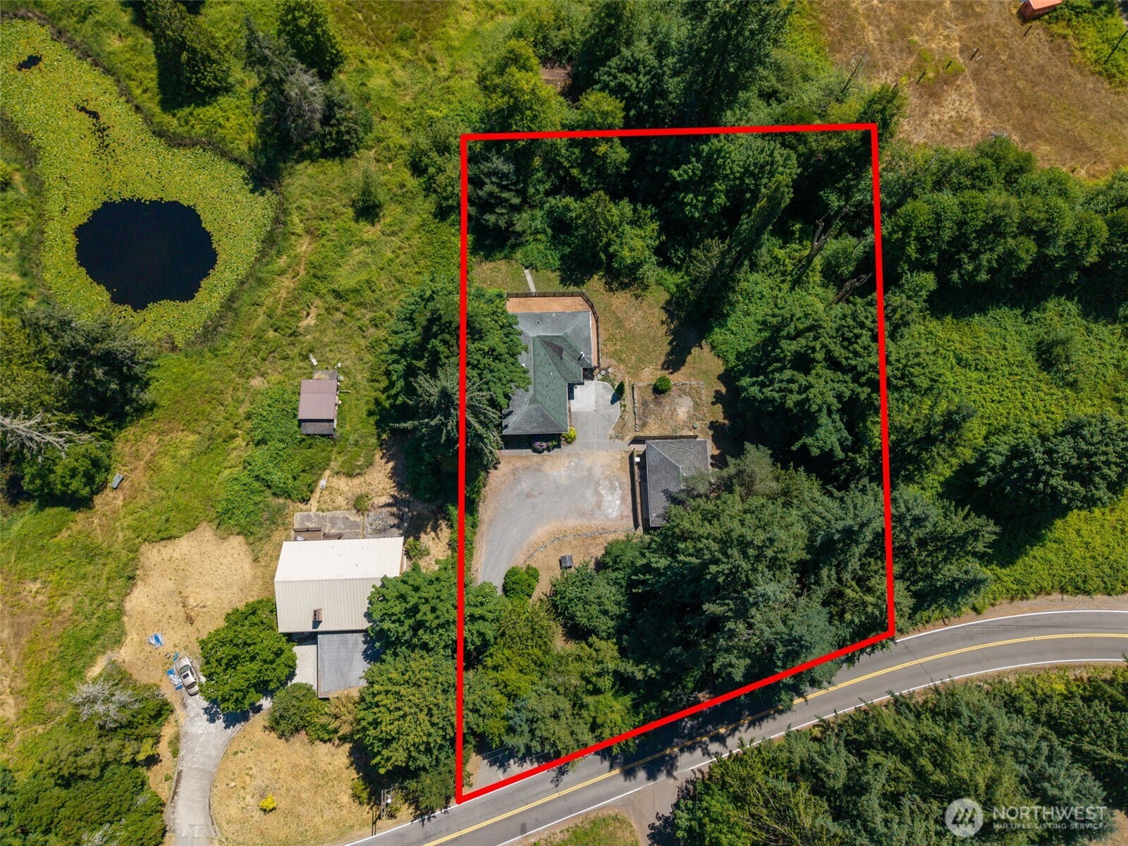 17805 Southeast Jones Road Renton, WA 98058 - Photo 5 of 38