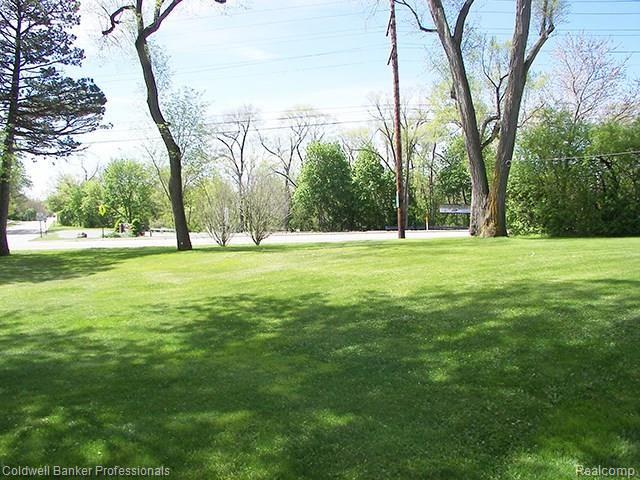 23610 Power Road Farmington, MI 48336 - Photo 39 of 53 100_4772.jpg
