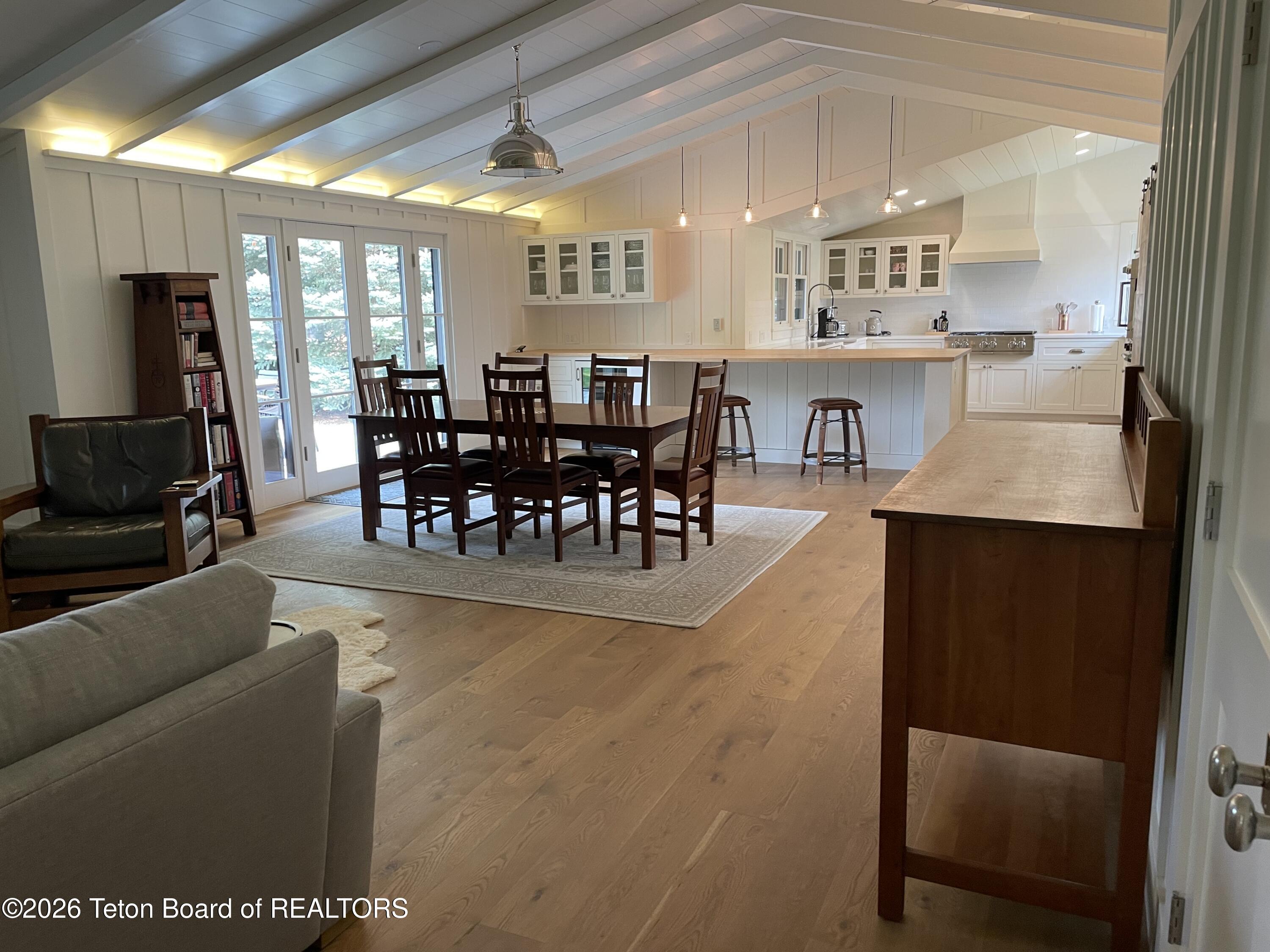 3650 North Meadow Road Jackson, WY 83001 - Photo 15 of 35 Living/dining area