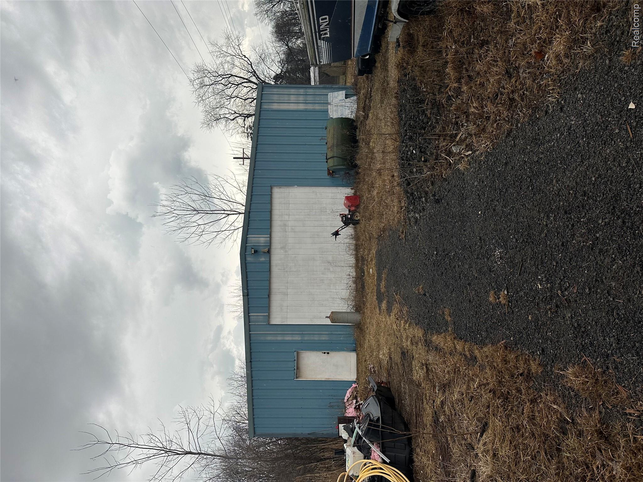 1920 Lakeside Road Erie, MI 48133 - Photo 6 of 15 IMG_6655.jpeg