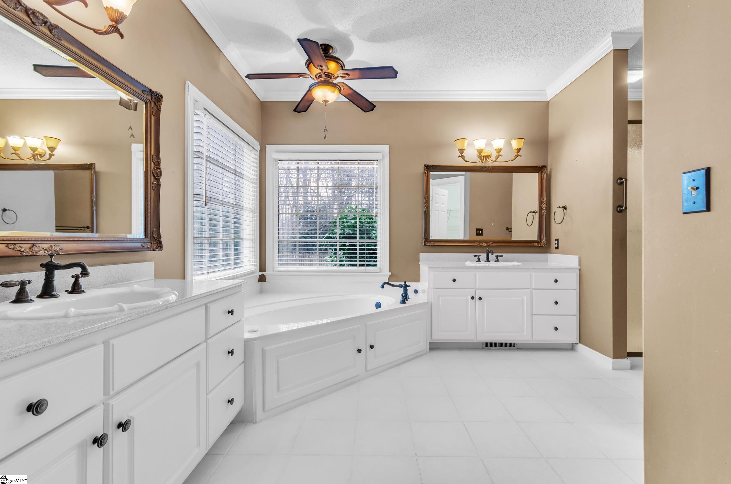 2 Shadow Point Court Simpsonville, SC 29681 - Photo 15 of 40 Gallery Image 15