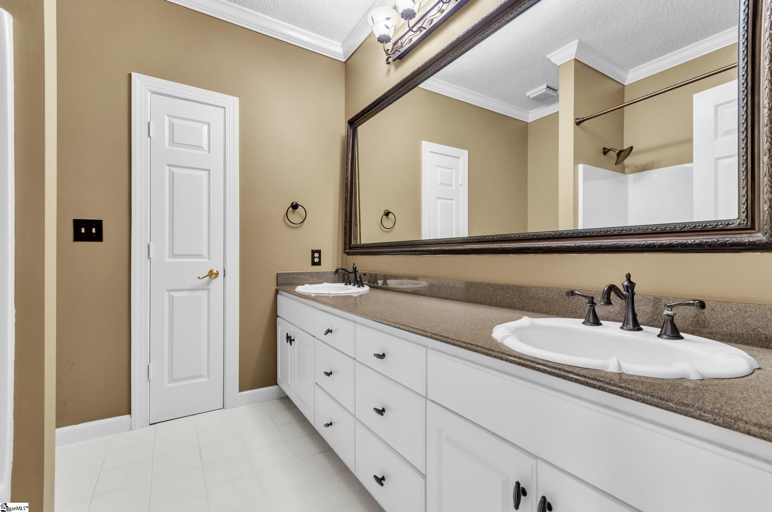 2 Shadow Point Court Simpsonville, SC 29681 - Photo 19 of 40 Gallery Image 19