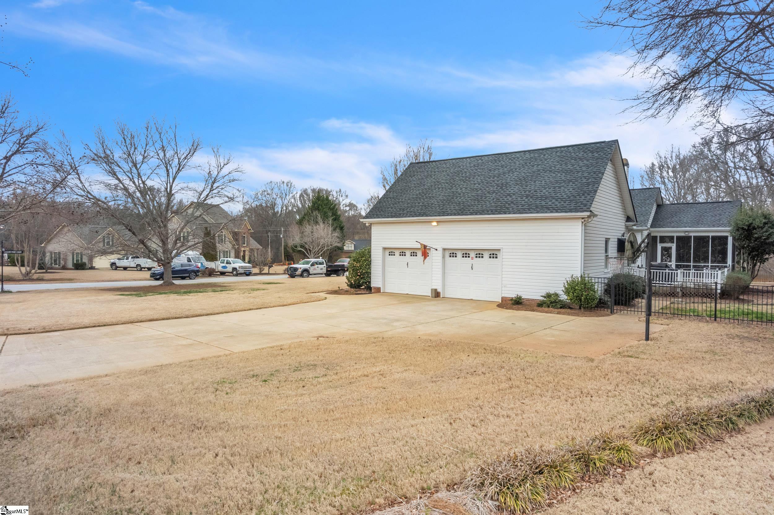 2 Shadow Point Court Simpsonville, SC 29681 - Photo 29 of 40 Gallery Image 29