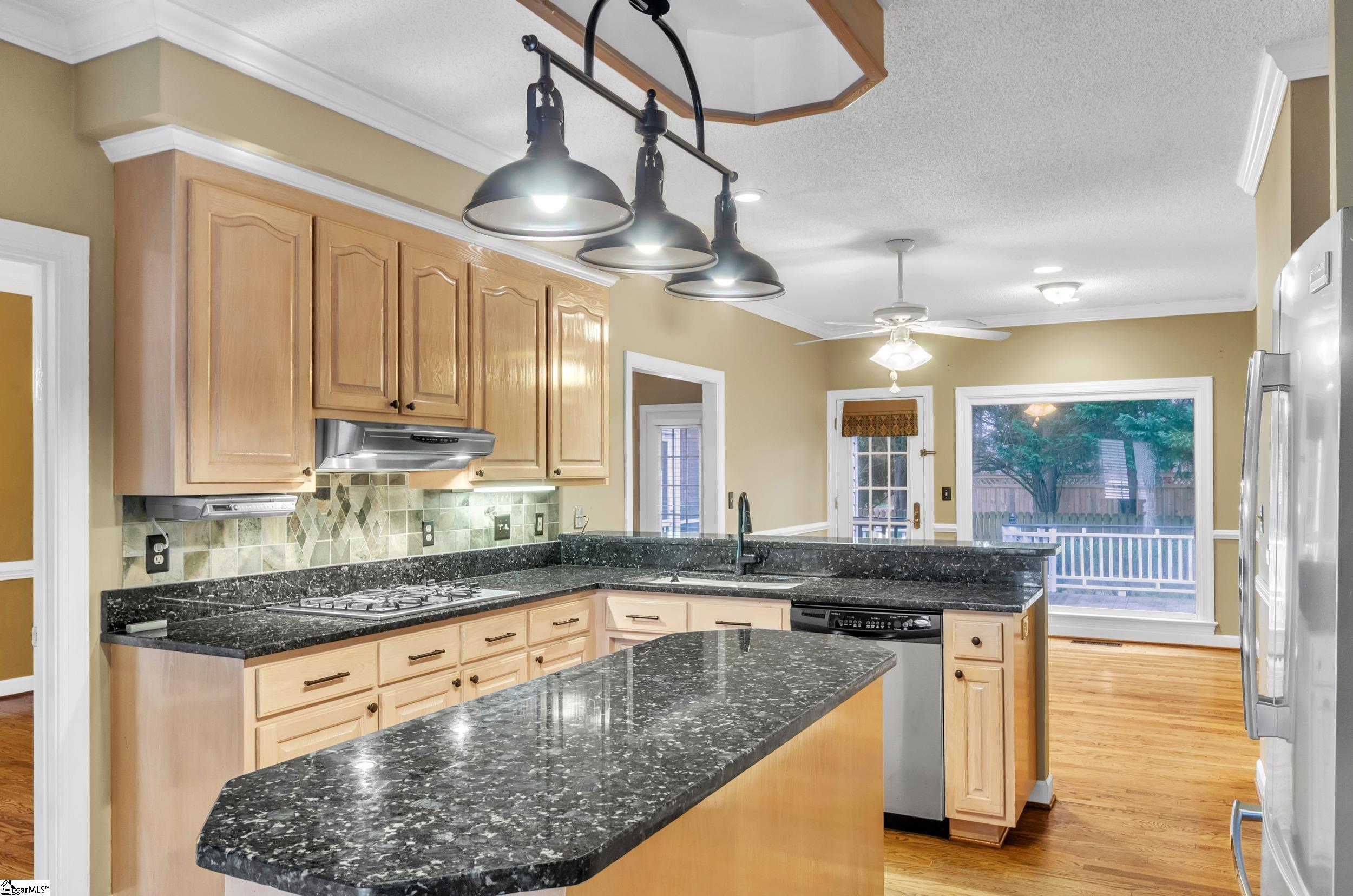 2 Shadow Point Court Simpsonville, SC 29681 - Photo 9 of 40 Gallery Image 9