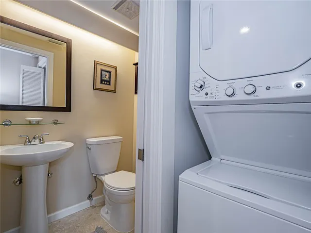 $2,500 | 5075 Harmony Circle, Unit 302, Vero Beach, FL 32967