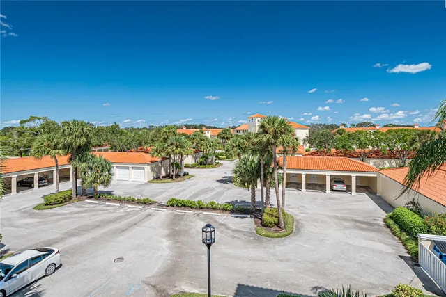 $2,500 | 5075 Harmony Circle, Unit 302, Vero Beach, FL 32967