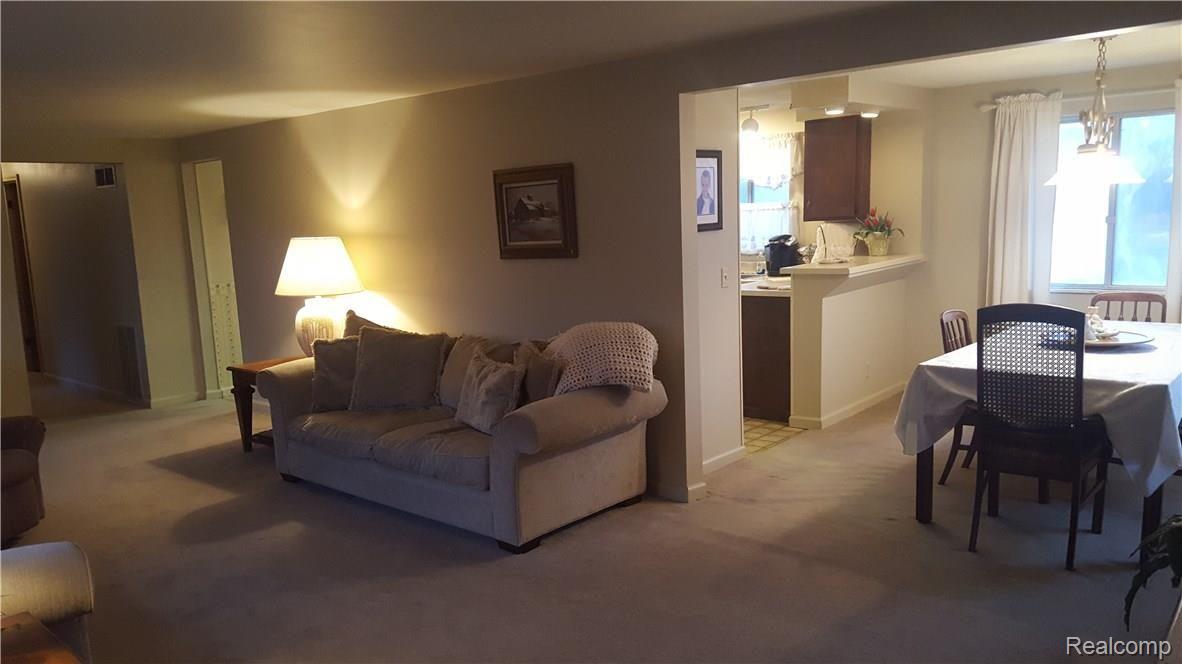 7563 Dryden Road Almont, MI 48003 - Photo 4 of 31 drydendiningroom1.jpg