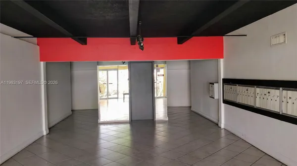 $1,400 | 1975 Northeast 135th Street, Unit 2H, North Miami, FL 33181