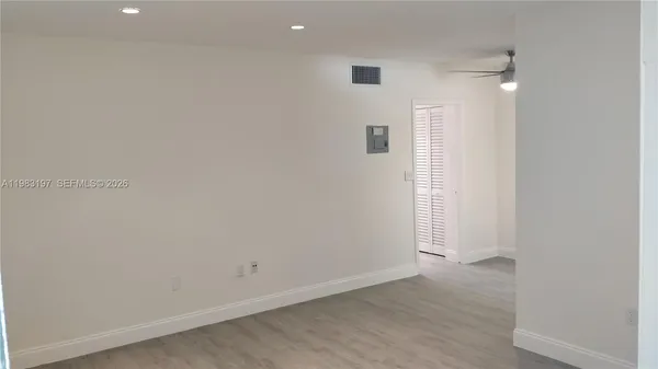 $1,400 | 1975 Northeast 135th Street, Unit 2H, North Miami, FL 33181