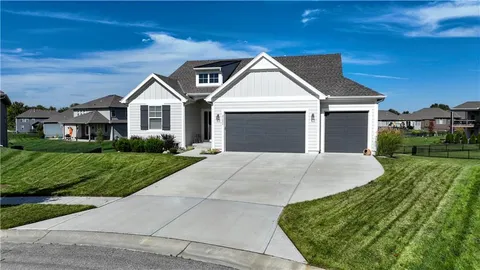 $585,000 | 21858 West 177th Terrace, Olathe, KS 66062