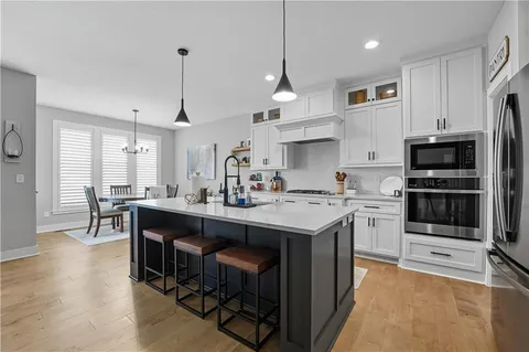 $585,000 | 21858 West 177th Terrace, Olathe, KS 66062