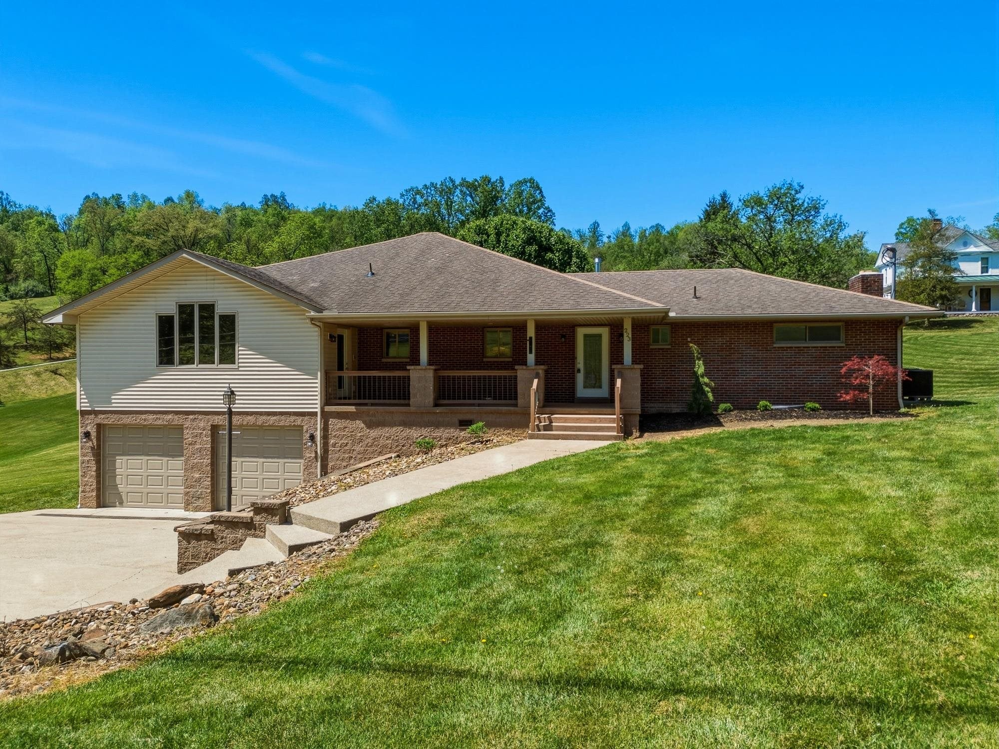 223 Fudges Creek Road Ona, WV 25545 - Photo 3 of 32 Gallery Image 3